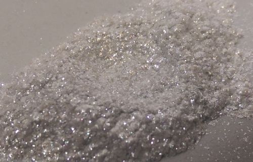 Sparkle White Pearl from The Silver White Series Mica Pigment which is 50-500UM 